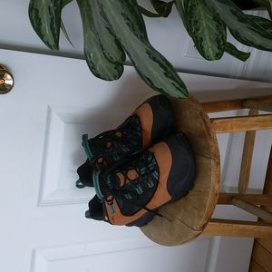 Salomon x-hicking clima-dry winter boots vintage mint condition